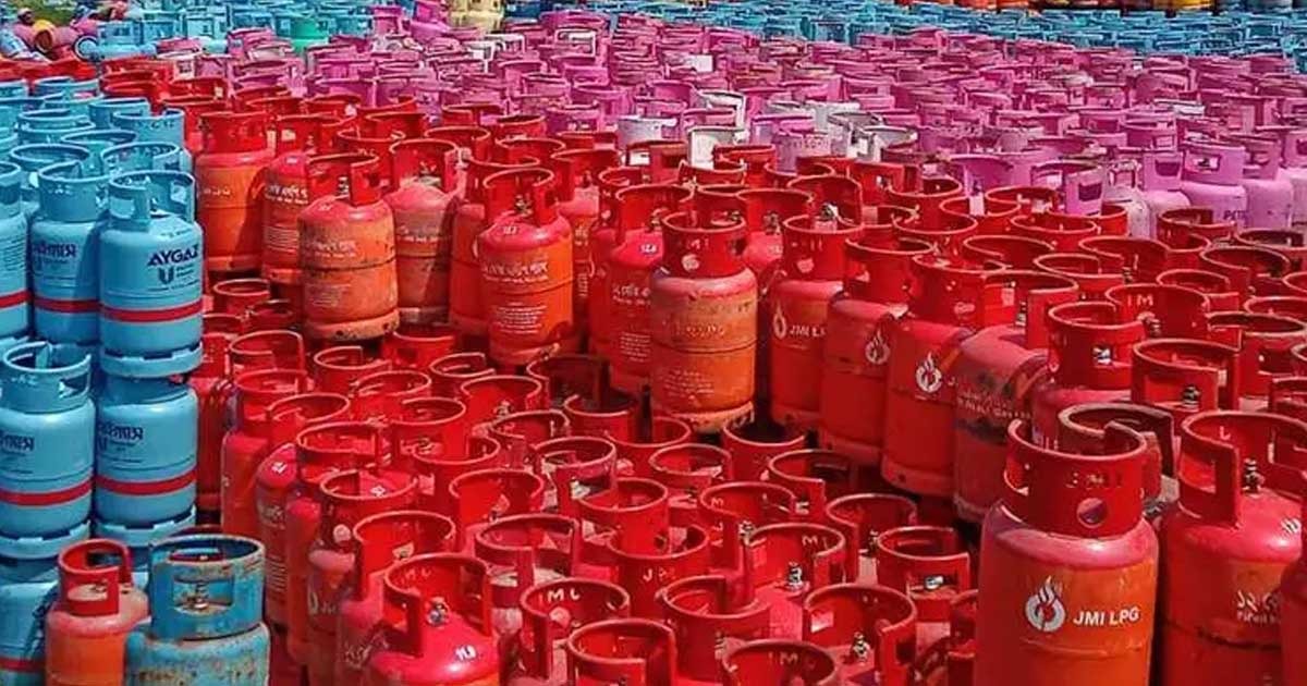 পাঁচ বছরে দাম দ্বিগুণ, এলপিজির বাজারে নৈরাজ্য কেন?