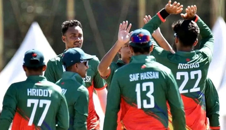 ১০২ রানেই অলআউট বাংলাদেশ, ব্রোঞ্জ-ও জুটল না কপালে