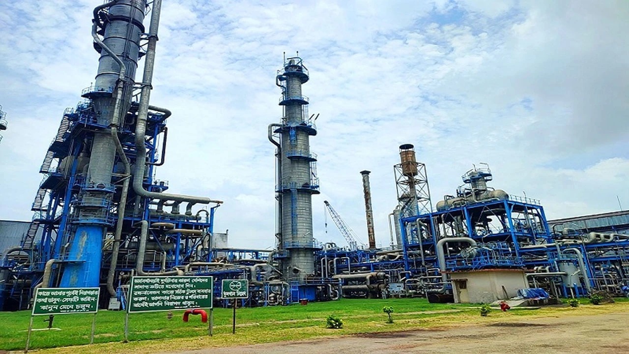 আট মাস পর যমুনা সার কারখানায় আবার উৎপাদন শুরু