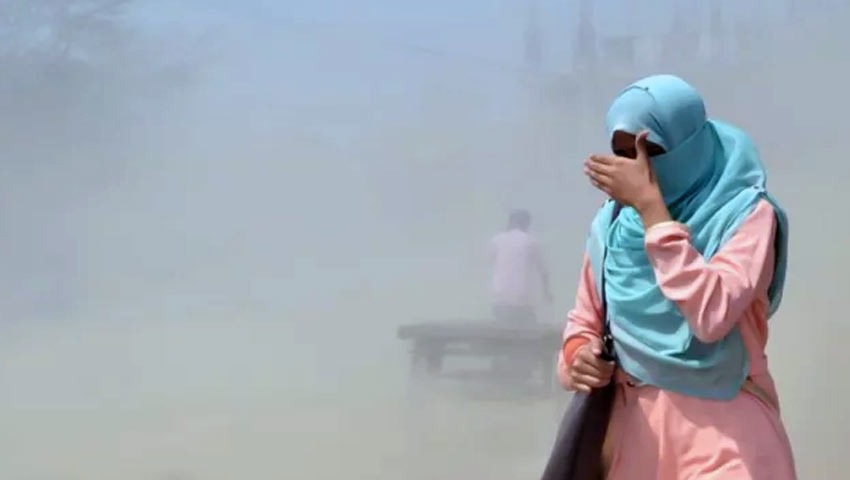 বিশ্বের দূষিত শহরের তালিকায় আজ শীর্ষে ঢাকা