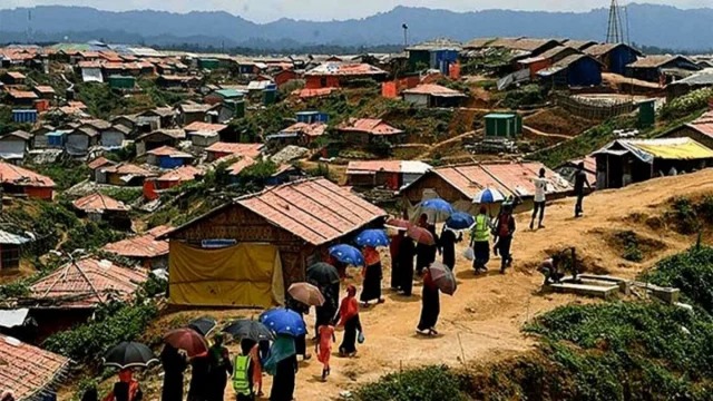 কক্সবাজারের রোহিঙ্গা ক্যাম্প এলাকায় দুটি সেনাক্যাম্প স্থাপনের সিদ্ধান্ত