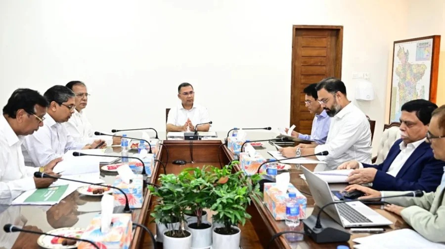 প্রধানমন্ত্রী সারা দেশে দুই মাসে এক হাজার খেলার মাঠ স্থাপনের নির্দেশ দিয়েছেন