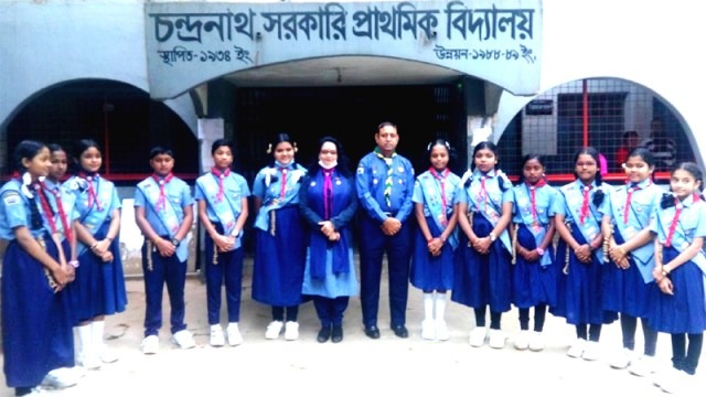 সন্তানদের সঙ্গে শ্রেণিকক্ষে বসেন অভিভাবকেরাও, সাফল্যে এগিয়ে শ্রীমঙ্গলের যে স্কুল