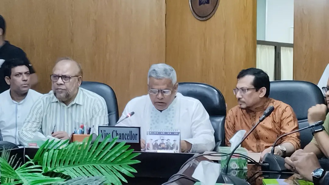 রাবিতে সাংবাদিকদের ওপর হামলা, চার শিক্ষার্থীর ছাত্রত্ব বাতিলের সুপারিশ