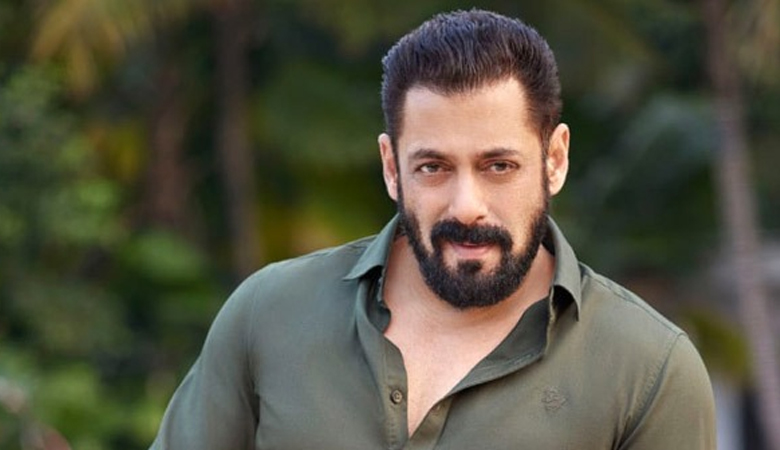 নায়িকাদের আপত্তিকর ছবি তোলা নিয়ে পাপারাজ্জিদের হুঁশিয়ারি সালমানের