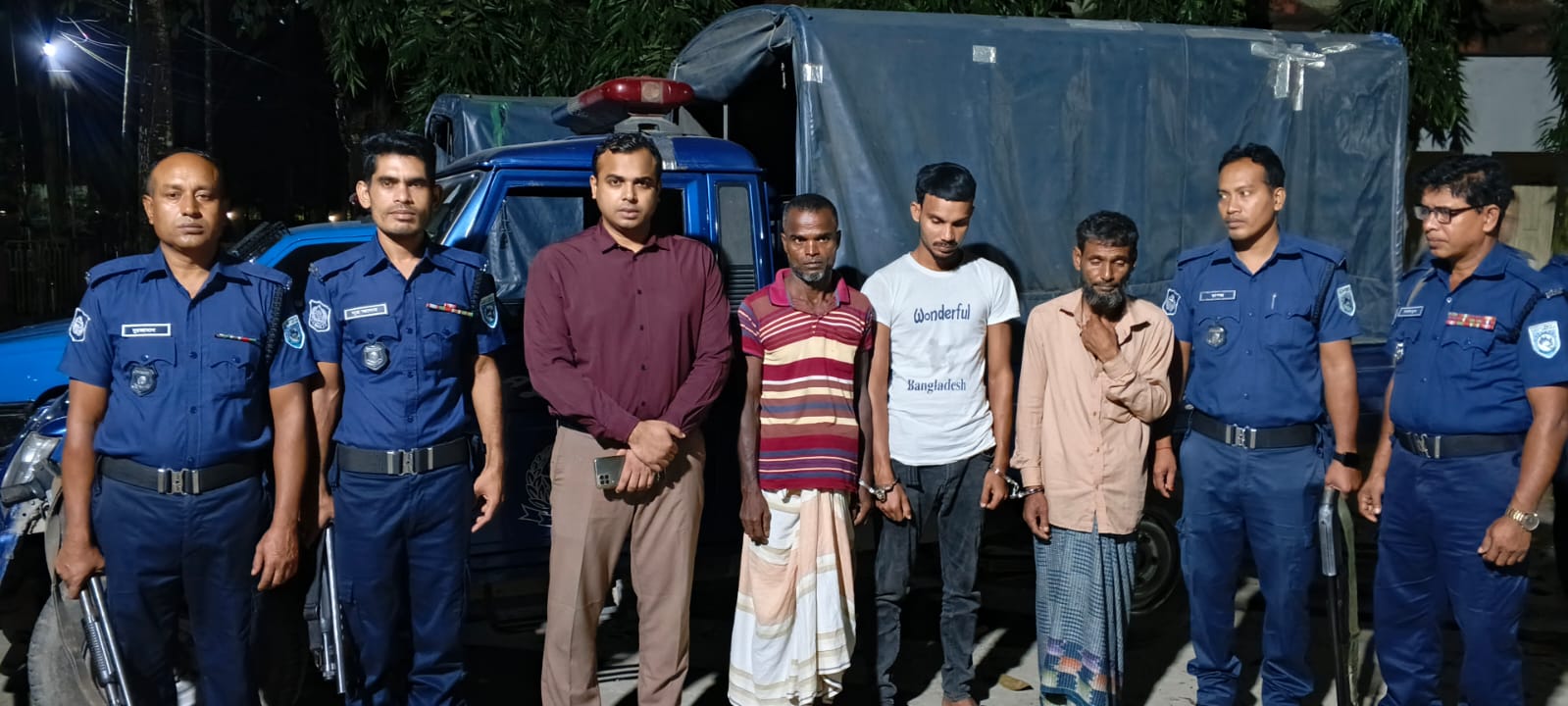 তারাগঞ্জে মাদক সেবনে তিনজনের কারাদণ্ড ও অর্থদণ্ড