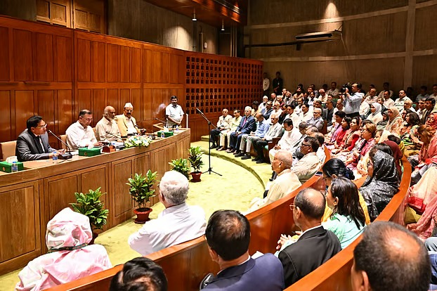 ‘স্বৈরাচার’ ও ‘গুপ্তরা’ এক হতে পারে, এমপিদের সতর্ক করলেন তারেক রহমান