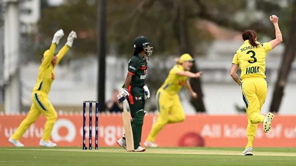 বড় হারে অস্ট্রেলিয়ার মাটিতে হোয়াইটওয়াশ বাংলাদেশের মেয়েরা