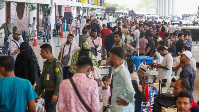সৌদি আরবে ১০০ ফ্লাইট বাতিল, ভোগান্তিতে ১৫ হাজার যাত্রী