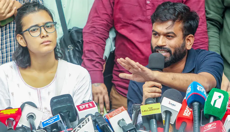 ‘প্রতিরোধমূলক গ্রেফতার’ অভিজিৎ, মুক্তি পেলেন নেহা বোরা