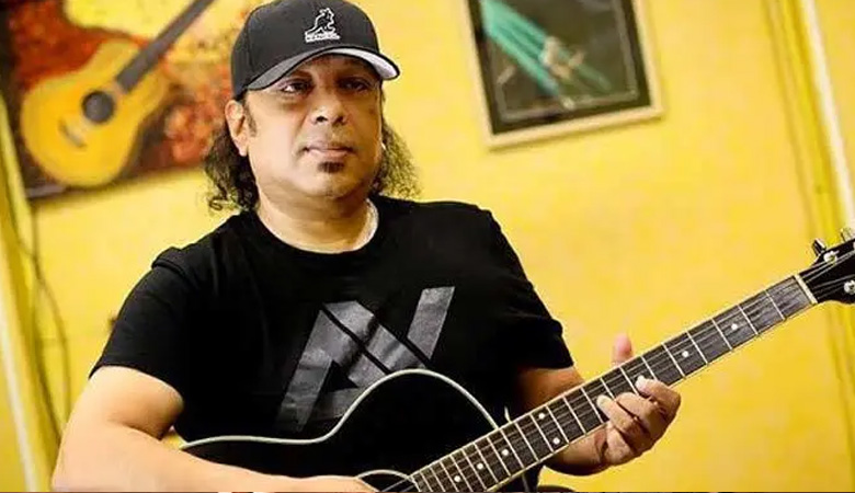 আইয়ুব বাচ্চুর স্বপ্নের কনসার্ট, অপূর্ণ রয়ে গেল গিটার শেখানোর প্রতিষ্ঠান গড়ার ইচ্ছাও