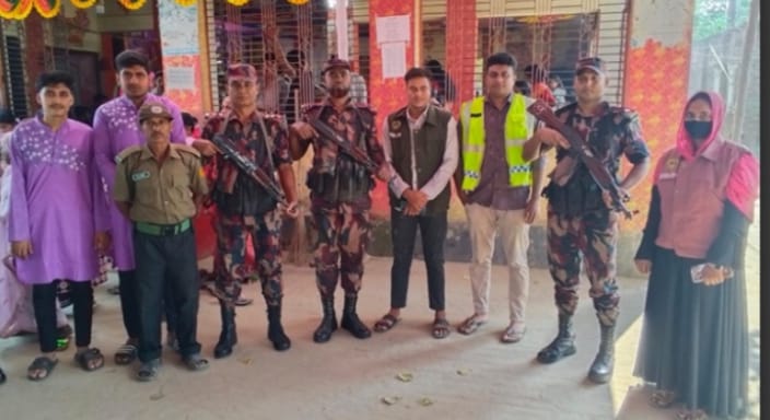 মেহেরপুর-চুয়াডাঙ্গার ২৪ পূজামণ্ডপের নিরাপত্তায় ১২ প্লাটুন বিজিবি