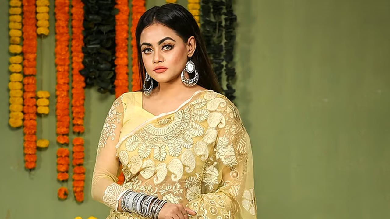 ক্যানসারে প্রাণ হারালেন মডেল-অভিনেত্রী তুলনা