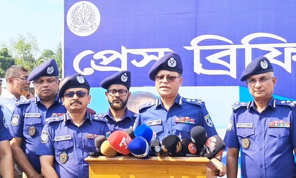 পুলিশকে শক্তিশালী না করলে দিনে-রাতে স্বাচ্ছন্দ্যে চলা যাবে না