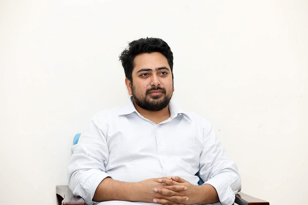 পিরোজপুরে মুক্তিযোদ্ধার লাশ দাফনে বাধা, নিন্দা নাহিদের