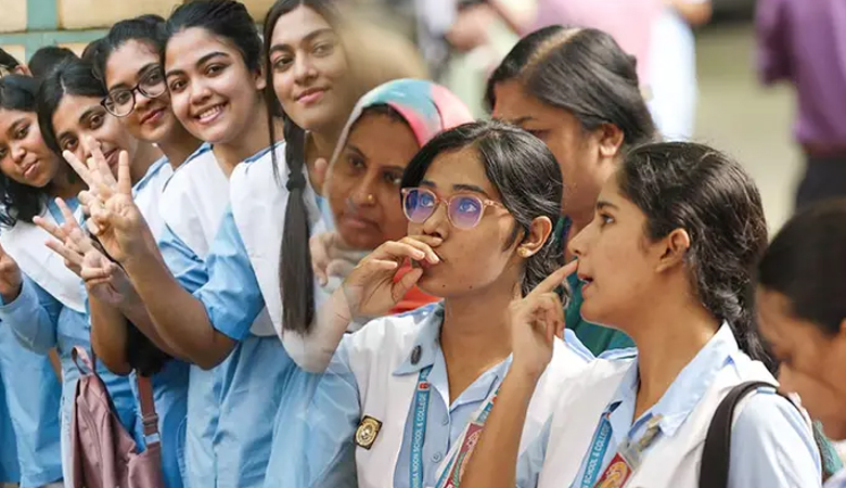 আজ শেষ হচ্ছে একাদশে ভর্তির আবেদন