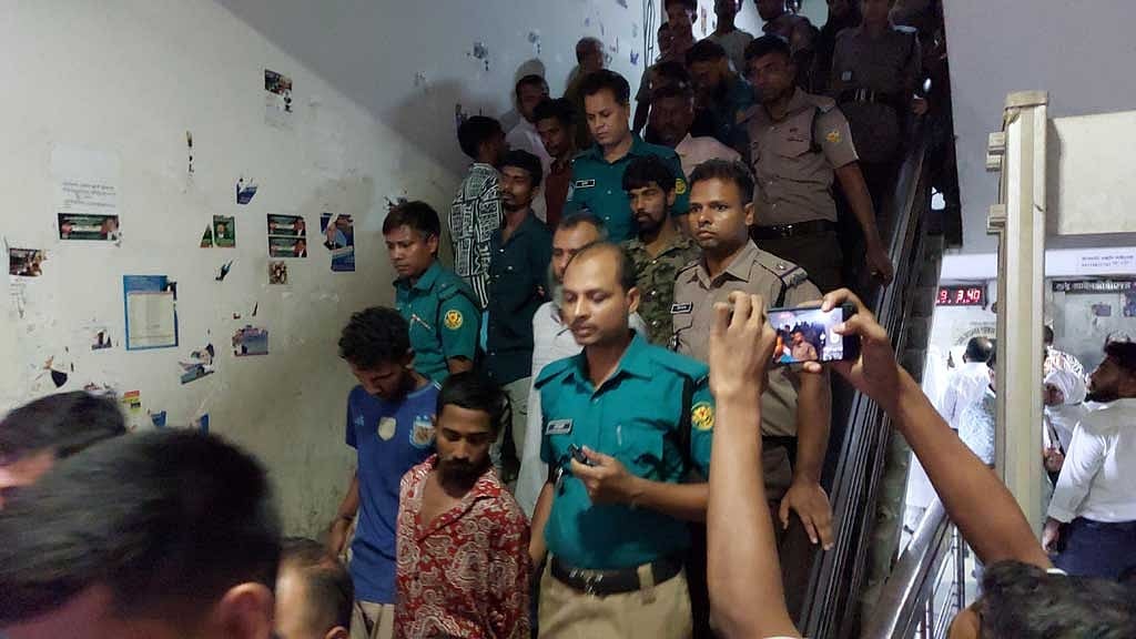 বায়তুল মোকাররম এলাকা থেকে গ্রেফতার ১৪ জন তিন দিনের রিমান্ডে